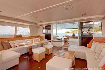 Book yachts online - catamaran - Lagoon 620 - LADY RACHEL - rent