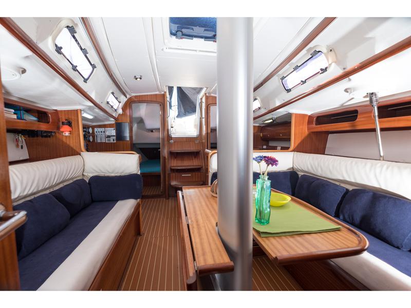 Book yachts online - sailboat - Bavaria 38 Match - ARTIX - rent