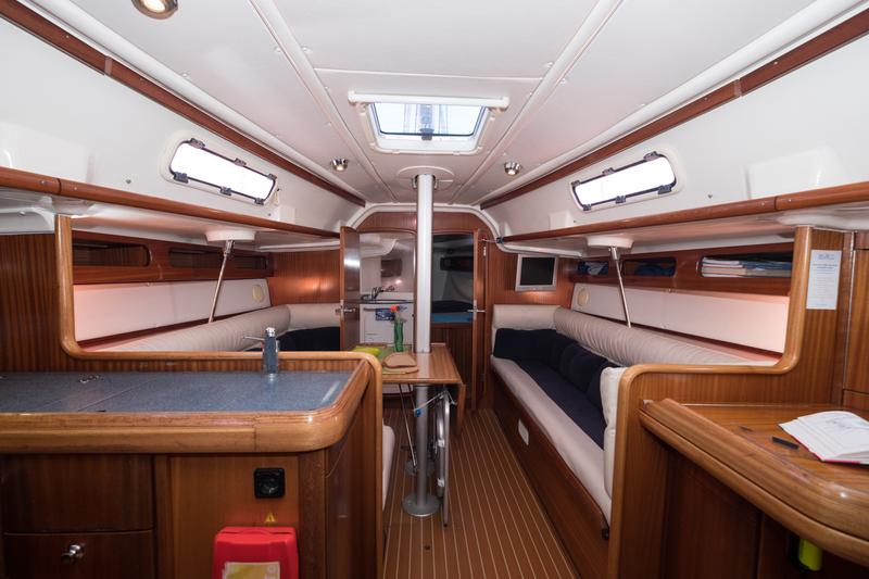 Book yachts online - sailboat - Bavaria 38 Match - ARTIX - rent