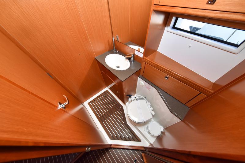 Book yachts online - sailboat - Bavaria Cruiser 56 - FAT BOY - rent