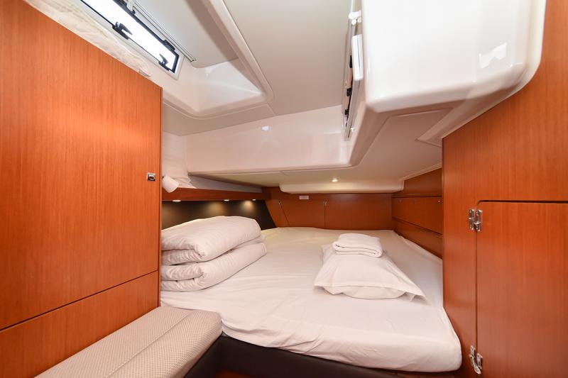 Book yachts online - sailboat - Bavaria Cruiser 56 - FAT BOY - rent