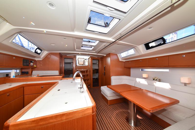 Book yachts online - sailboat - Bavaria Cruiser 56 - FAT BOY - rent