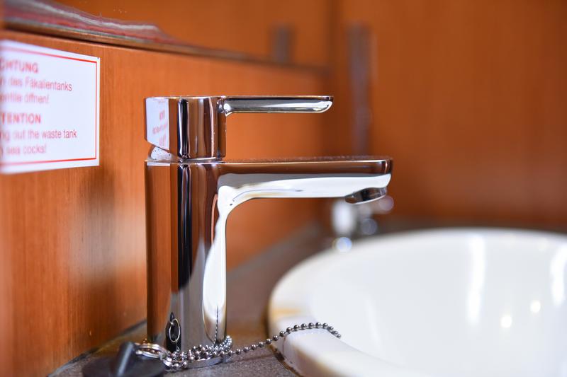 Book yachts online - sailboat - Bavaria Cruiser 56 - FAT BOY - rent