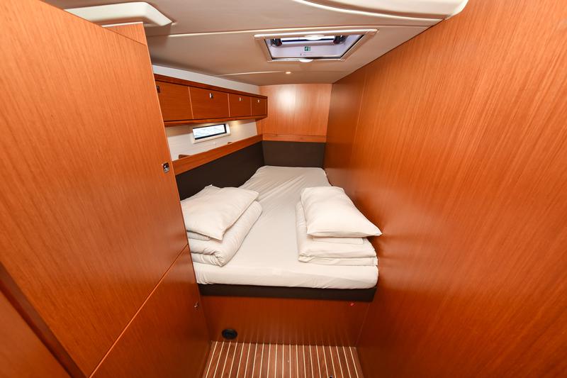 Book yachts online - sailboat - Bavaria Cruiser 56 - FAT BOY - rent