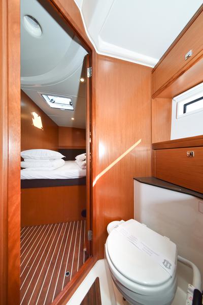 Book yachts online - sailboat - Bavaria Cruiser 56 - FAT BOY - rent