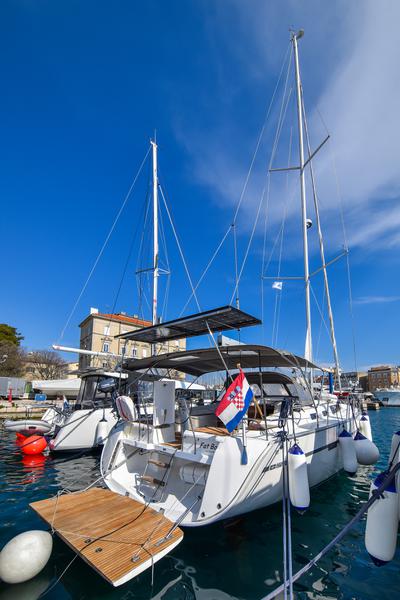 Book yachts online - sailboat - Bavaria Cruiser 56 - FAT BOY - rent