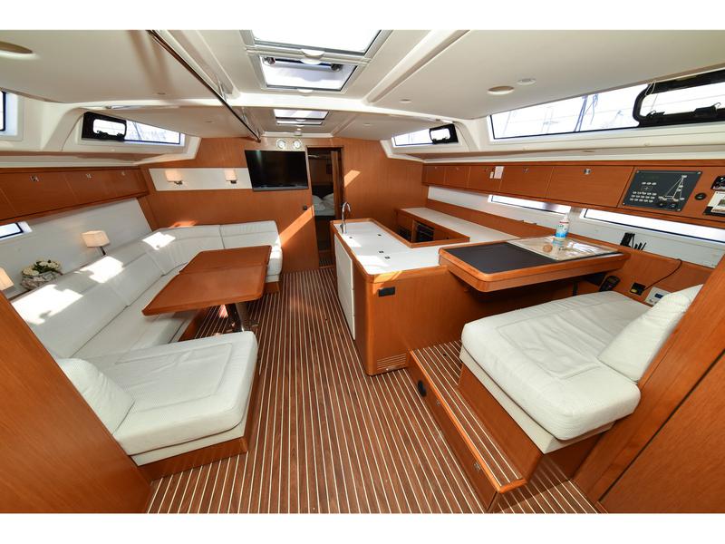 Book yachts online - sailboat - Bavaria Cruiser 56 - FAT BOY - rent