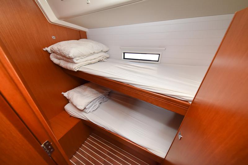 Book yachts online - sailboat - Bavaria Cruiser 56 - FAT BOY - rent