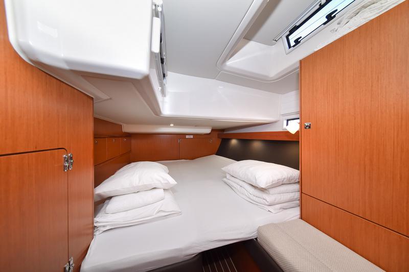 Book yachts online - sailboat - Bavaria Cruiser 56 - FAT BOY - rent