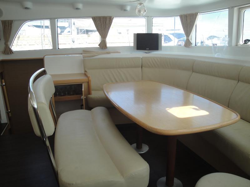 Book yachts online - catamaran - Lagoon 440 - Archimede - rent