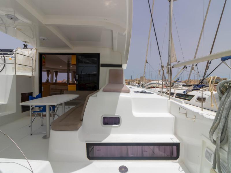 Book yachts online - catamaran - Lagoon 42 - Magan - rent