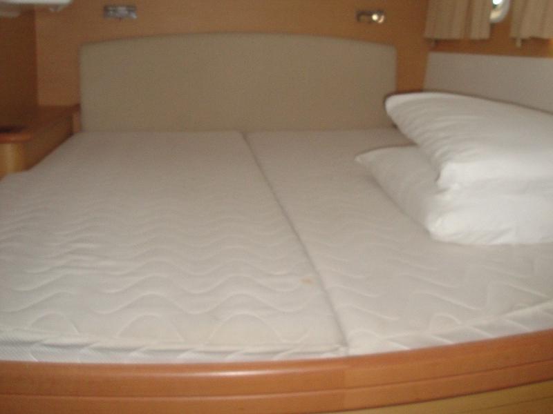 Book yachts online - catamaran - Lagoon 440 - Benny &amp; Joe - rent