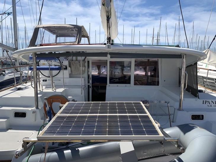 Book yachts online - catamaran - Lagoon 400 S2 - Ipanema - rent