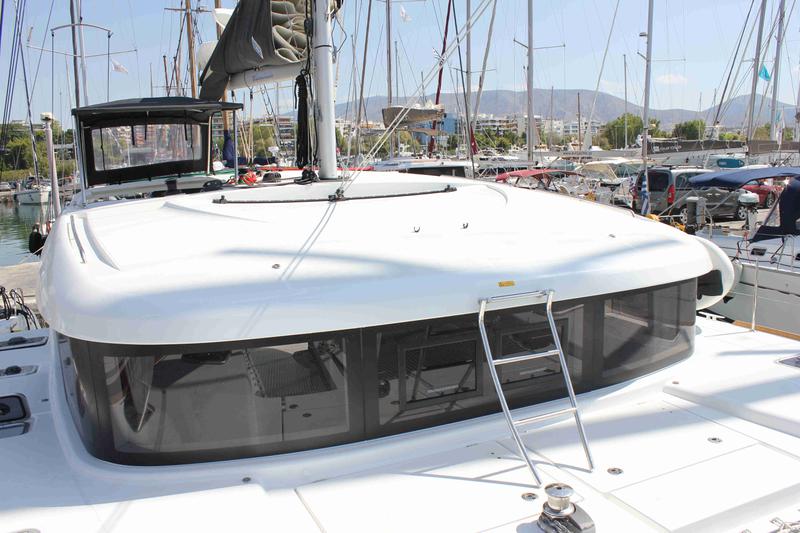 Book yachts online - catamaran - Lagoon 40 - Georgios - rent