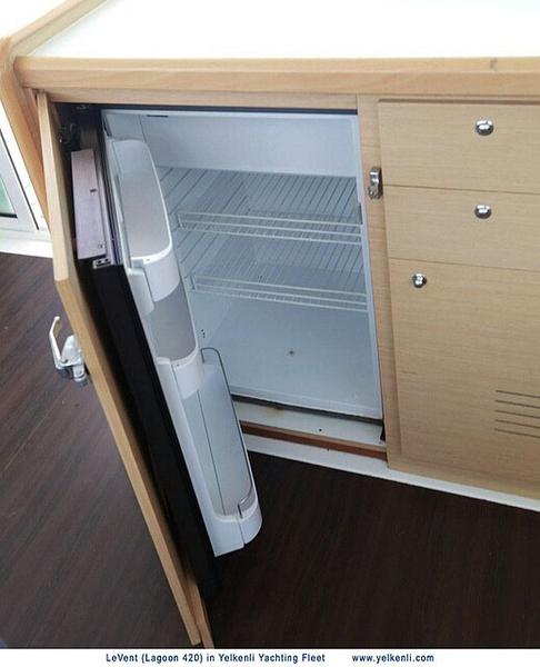 Book yachts online - catamaran - Lagoon 420 - LeVent - rent