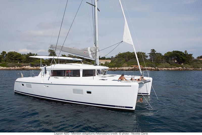 Book yachts online - catamaran - Lagoon 420 - LeVent - rent