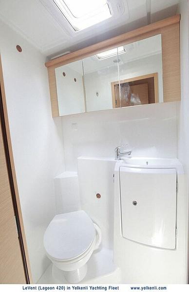 Book yachts online - catamaran - Lagoon 420 - LeVent - rent