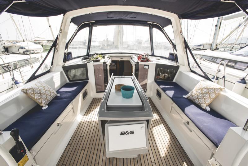 Book yachts online - sailboat - Oceanis 45 - Skylla - Standard line - rent