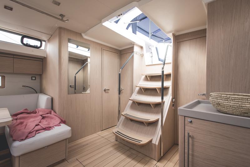 Book yachts online - sailboat - Oceanis 51.1 (Gen+A/C) - Hybris - Premium line - rent