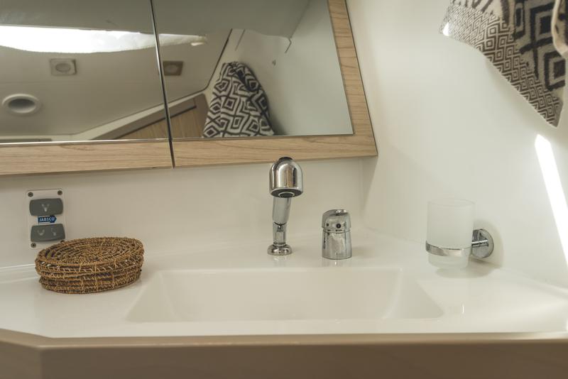 Book yachts online - sailboat - Oceanis 45 - New - Comfort line - rent