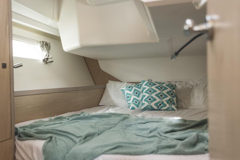 Book yachts online - sailboat - Oceanis 45 - New - Comfort line - rent