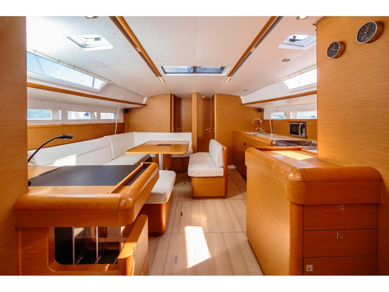 Book yachts online - sailboat - Sun Odyssey 519 - Mystral - Standard line - rent