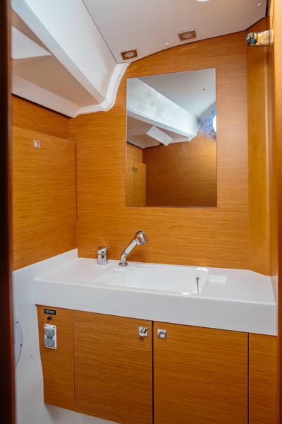 Book yachts online - sailboat - Sun Odyssey 519 - Mystral - Standard line - rent