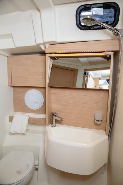 Book yachts online - sailboat - Oceanis 51.1 - Maelle - Comfort line - rent