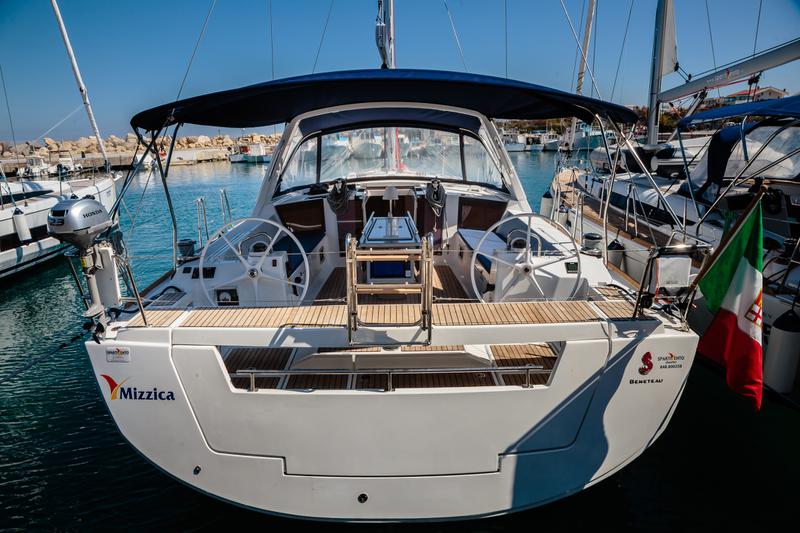 Book yachts online - sailboat - Oceanis 45 - Mizzica - Comfort line - rent