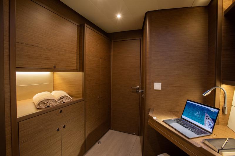 Book yachts online - catamaran - Lagoon 52F (Gen+A/C+WM) - SAILUXE - Fico - rent