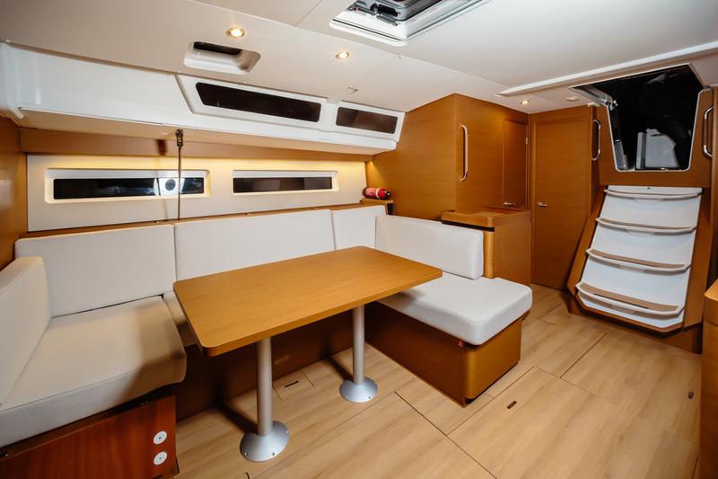 Book yachts online - sailboat - Sun Odyssey 490 - Chaos - Comfort line - rent