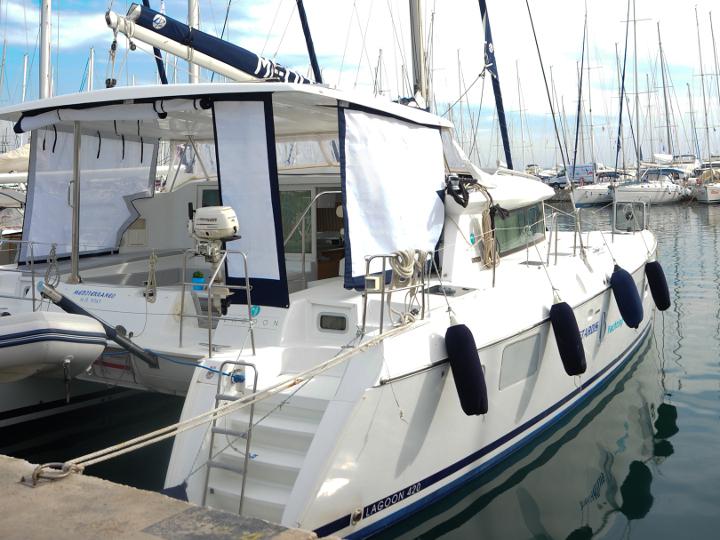Book yachts online - catamaran - Lagoon 420 - Mediterraneo - rent