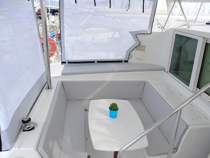 Book yachts online - catamaran - Lagoon 420 - Mediterraneo - rent