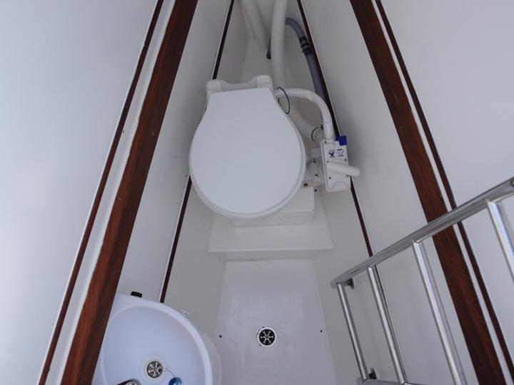 Book yachts online - catamaran - Lagoon 420 - Mediterraneo - rent