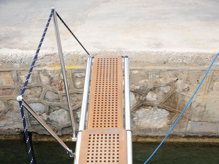 Book yachts online - catamaran - Lagoon 420 - Mediterraneo - rent