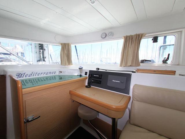 Book yachts online - catamaran - Lagoon 420 - Mediterraneo - rent