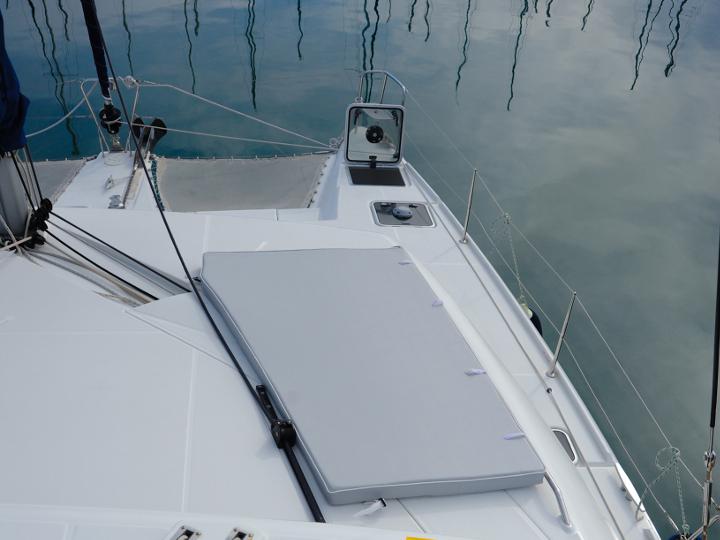 Book yachts online - catamaran - Lagoon 420 - Mediterraneo - rent