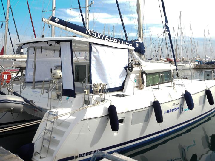 Book yachts online - catamaran - Lagoon 420 - Mediterraneo - rent