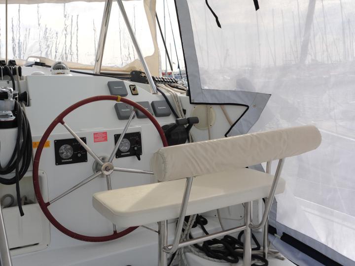 Book yachts online - catamaran - Lagoon 420 - Mediterraneo - rent