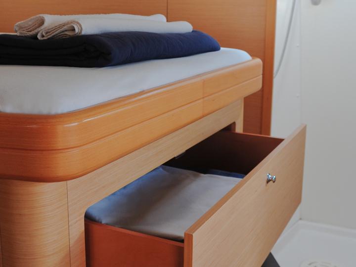 Book yachts online - catamaran - Lagoon 420 - Mediterraneo - rent