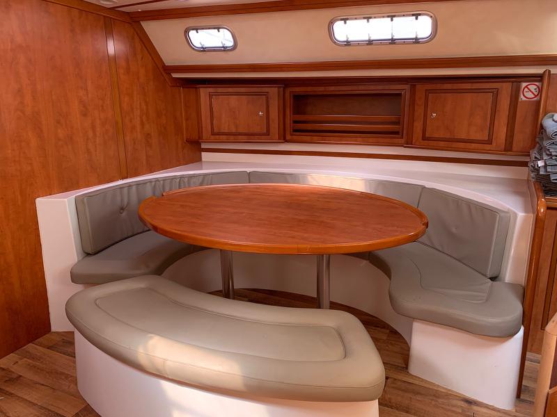 Book yachts online - sailboat - Ocean Star 56.1 - Sea Star - rent