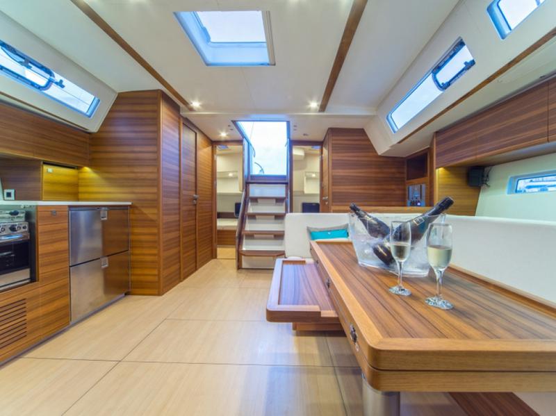 Book yachts online - sailboat - More 55 - One More - rent