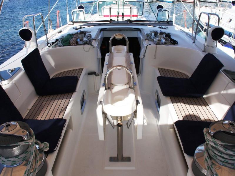 Book yachts online - sailboat - Beneteau 50 - Viktoria II - rent