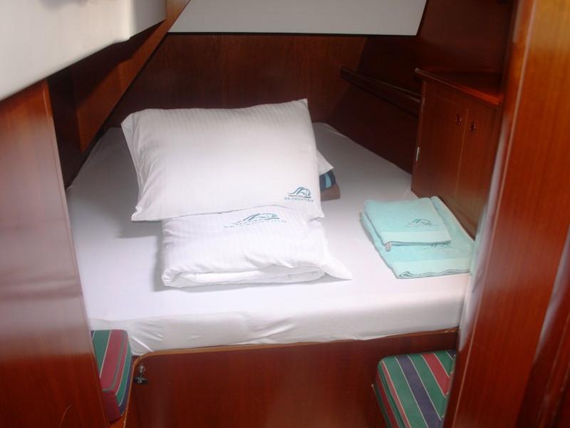 Book yachts online - sailboat - Beneteau 50 - Viktoria II - rent