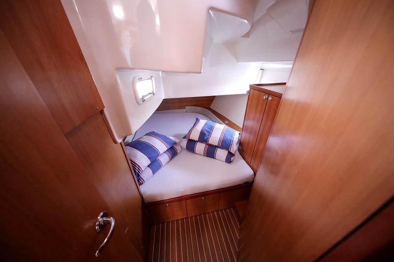 Book yachts online - sailboat - Delphia 47 - JAM SESSION - rent