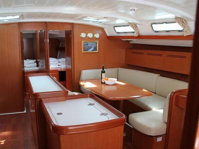 Book yachts online - sailboat - Cyclades 50.5 - KRISTINA II - rent