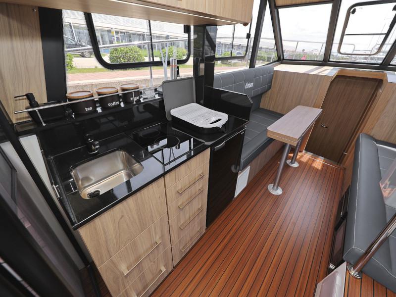 Book yachts online - motorboat - Futura 40 Grand Horizon - VESPUCCI - rent