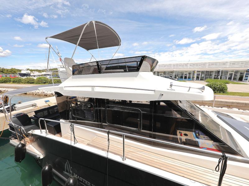 Book yachts online - motorboat - Futura 40 Grand Horizon - VESPUCCI - rent