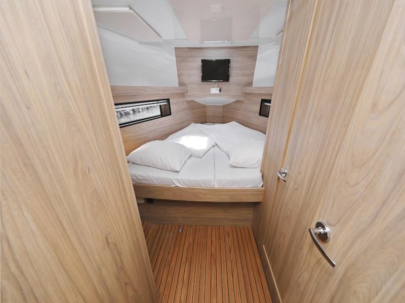 Book yachts online - motorboat - Futura 40 Grand Horizon - VESPUCCI - rent