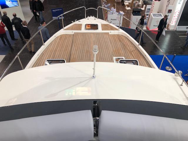 Book yachts online - motorboat - Futura 40 Grand Horizon - X COLUMBUS - rent